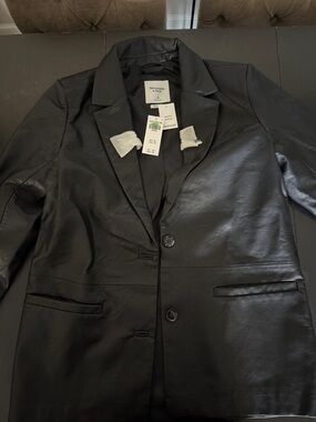 Abercrombie & Fitch Women's Black  Vegan Leather Blazer